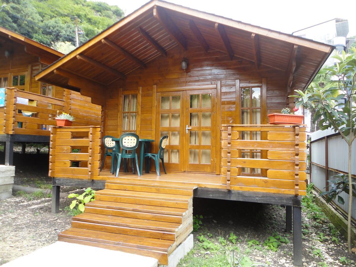 Cottage house New Athos エクステリア 写真